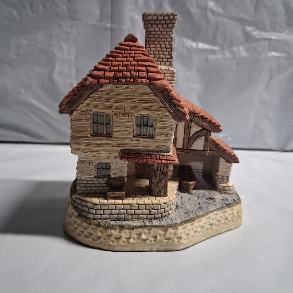 David Winter Cottages The Boat House March British Traditions With Box & COA